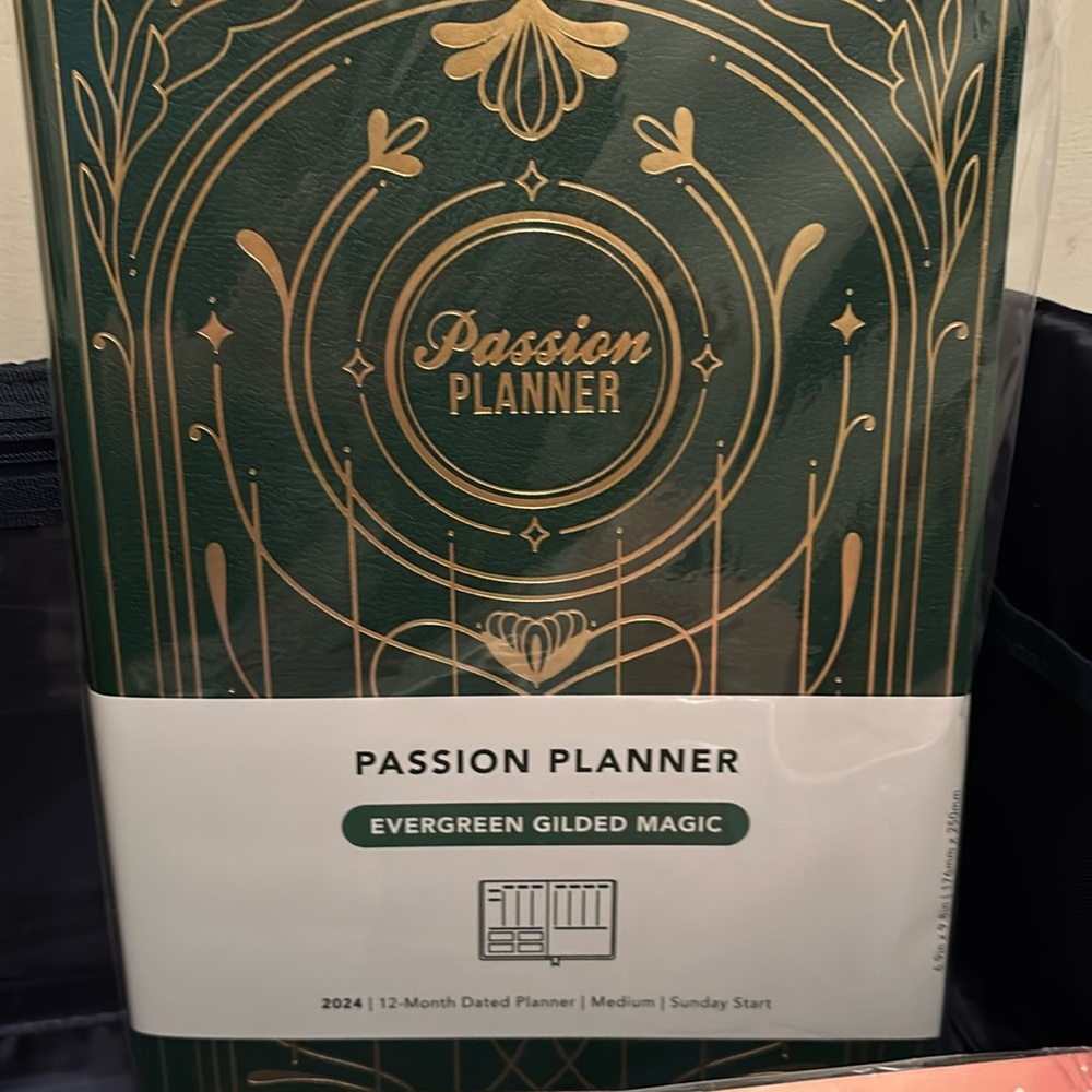 Passion Planner 2024 Weekly Medium Planner
